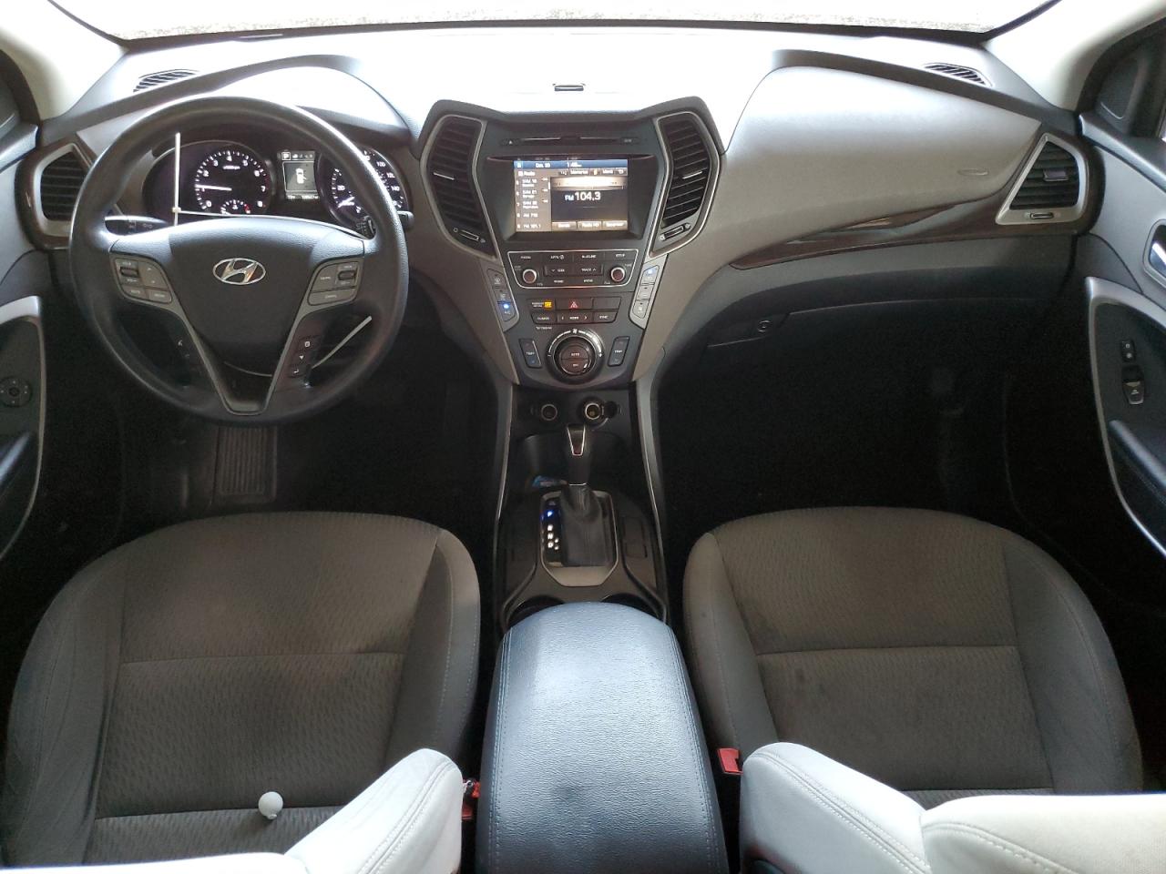 2017 Hyundai Santa Fe - Image 8