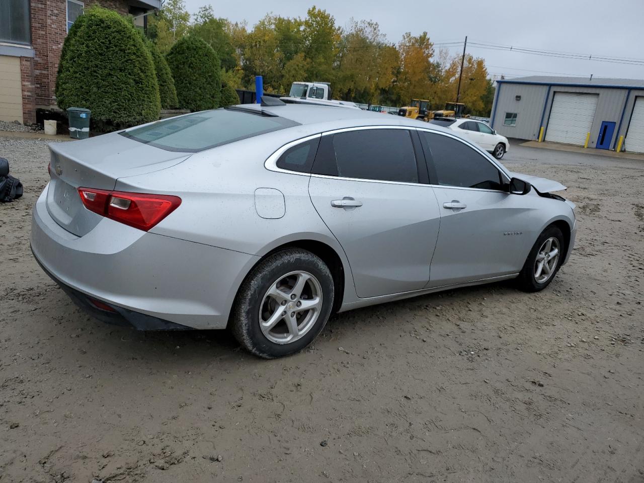 VIN 1G1ZC5ST3JF286386 2018 CHEVROLET MALIBU no.3