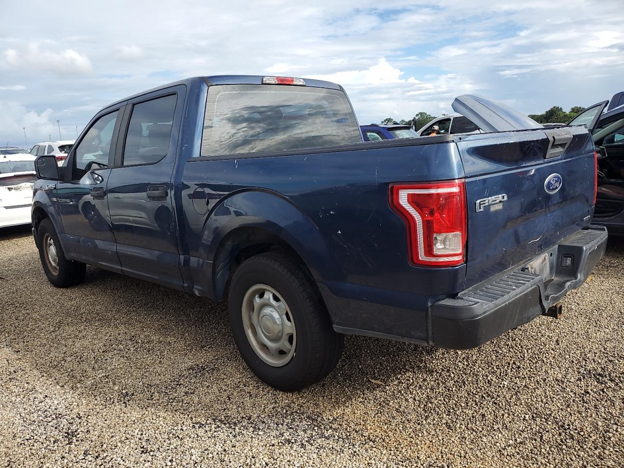 VIN 1FTEW1C84FKF21473 2015 FORD F-150 no.2