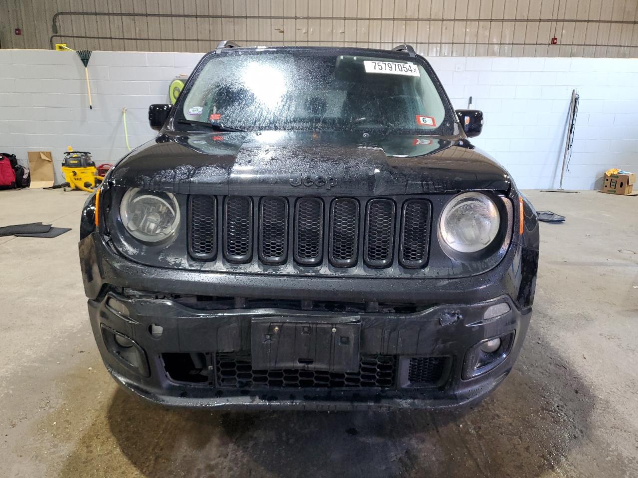 2017 Jeep Renegade - Image 5