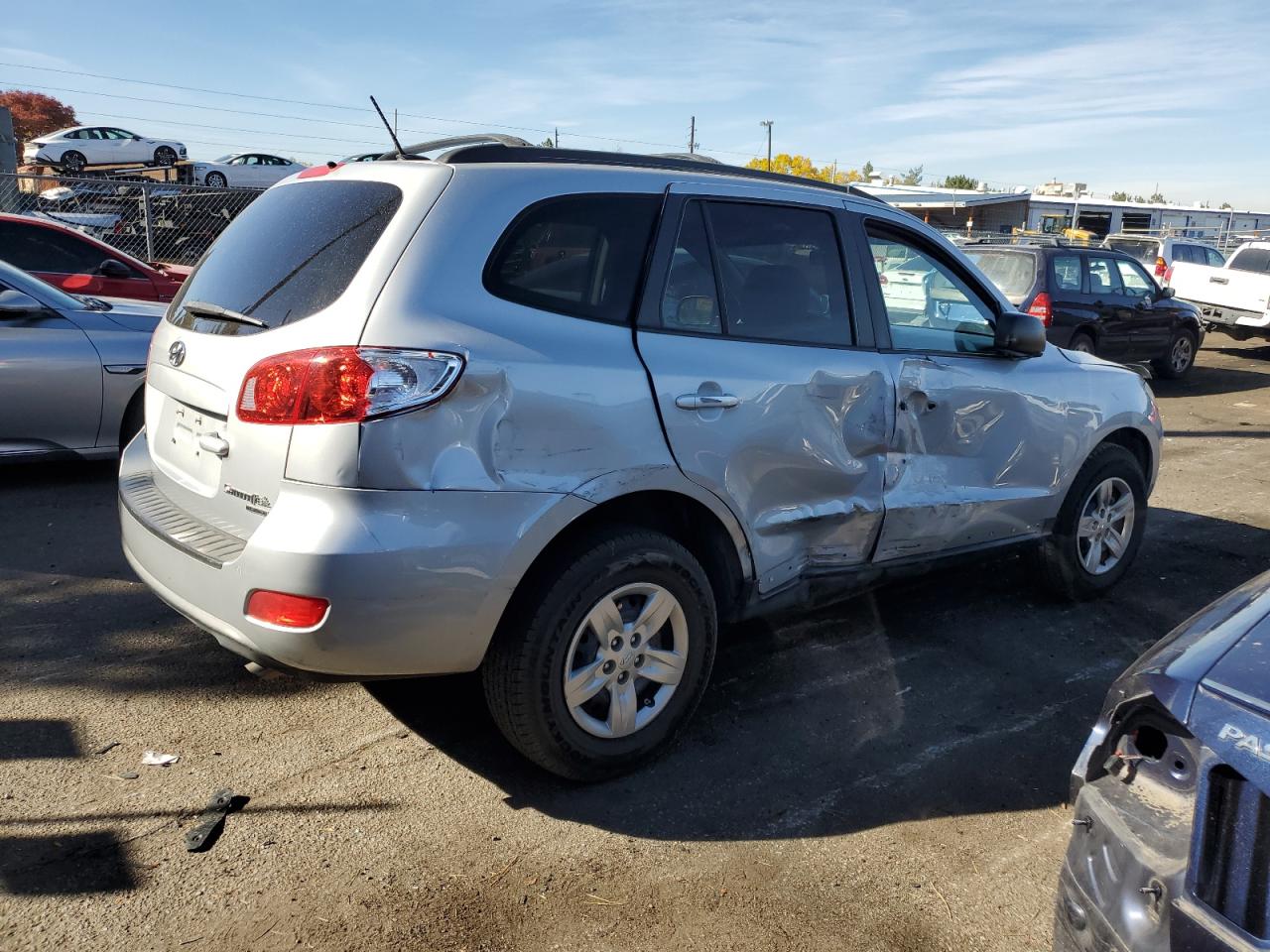 2009 Hyundai Santa Fe - Image 3