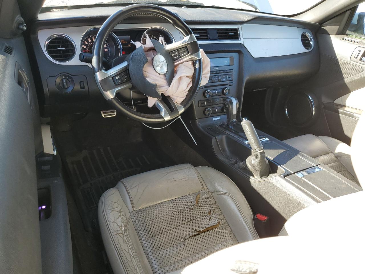 2014 Ford Mustang - Image 8