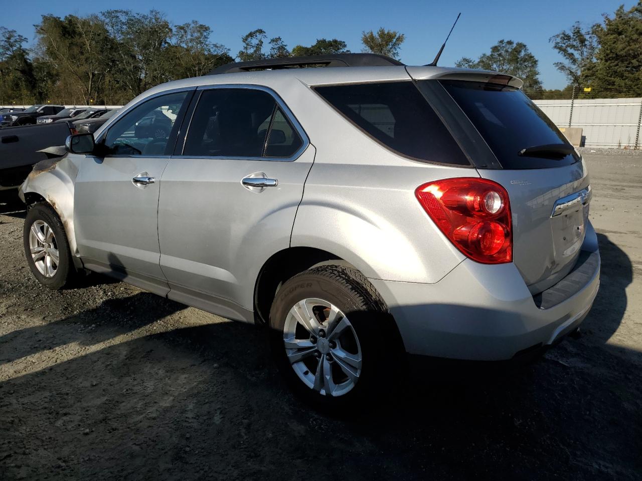 2012 Chevrolet Equinox - Image 2
