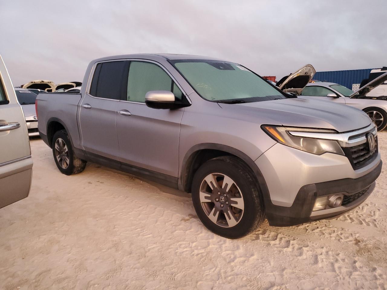 2017 Honda Ridgeline - Image 4