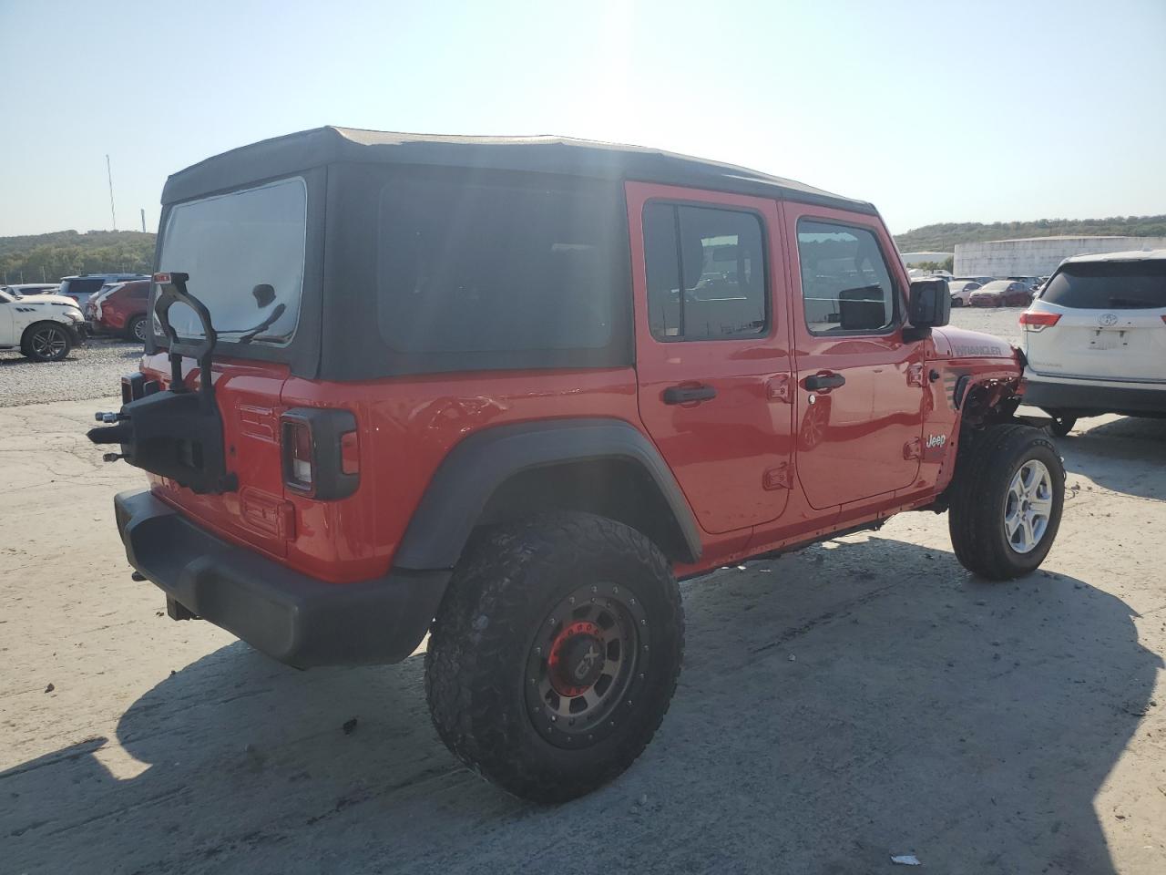 VIN 1C4HJXDN3KW668860 2019 JEEP WRANGLER no.3