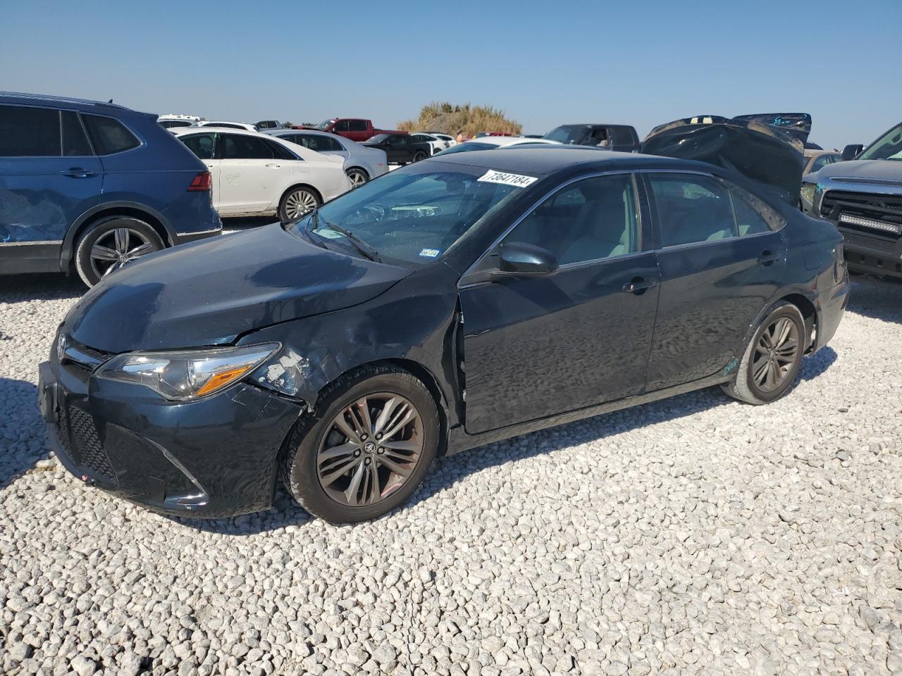 4T1BF1FK0GU582105 2016 TOYOTA CAMRY - Image 1