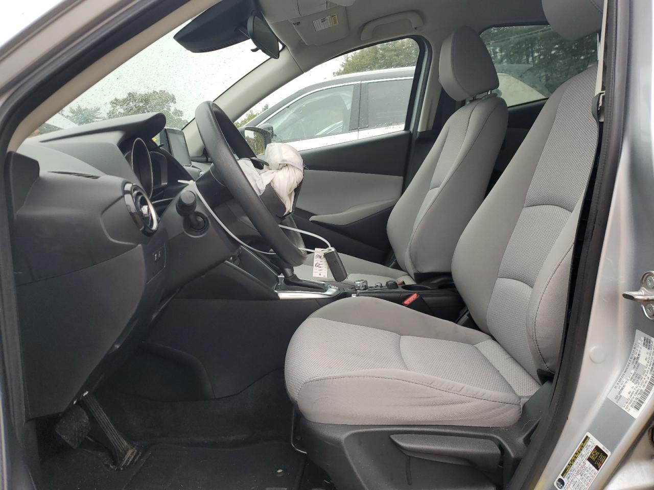 2020 Toyota Yaris - Image 7