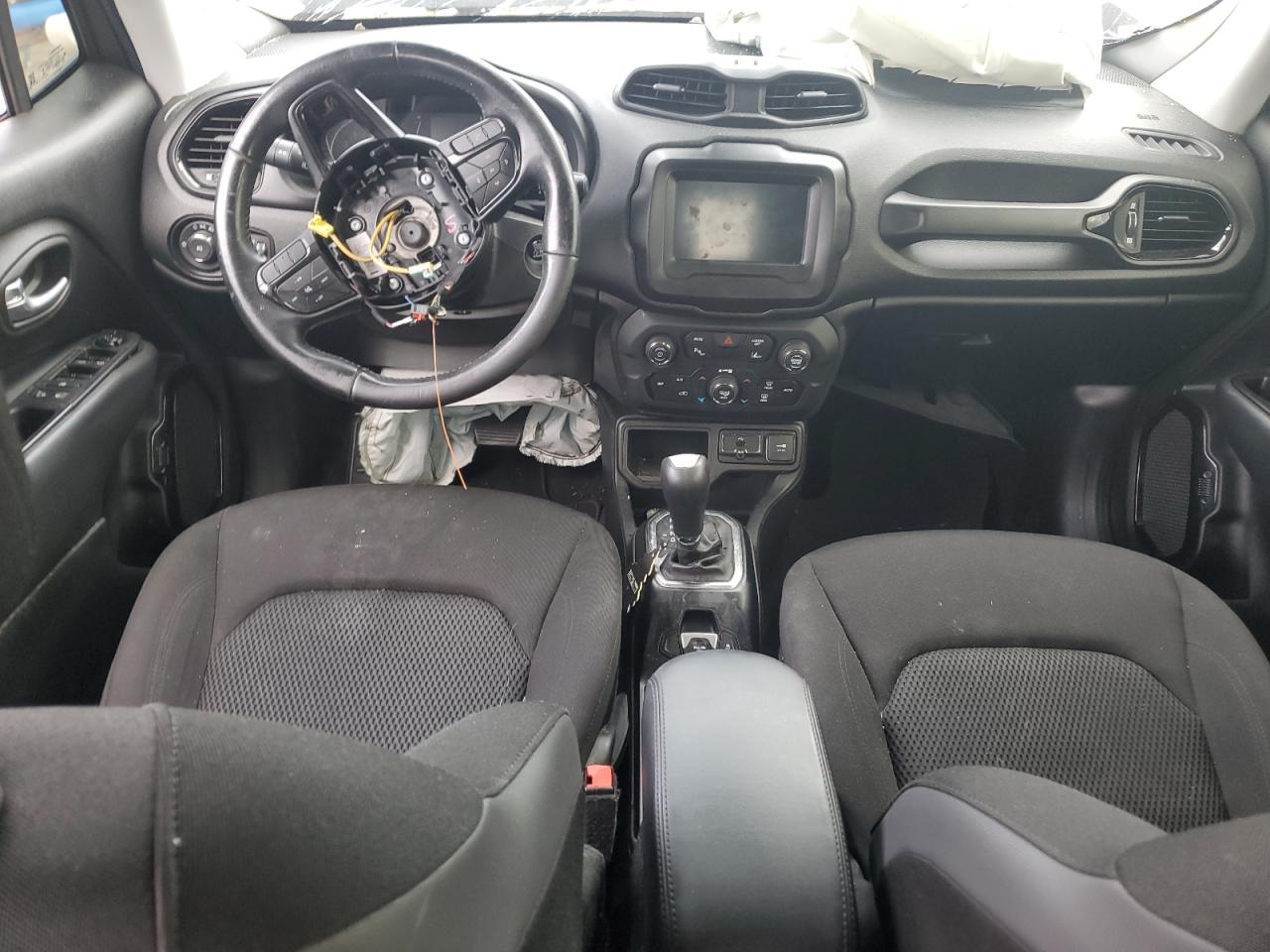 ZACCJABB1JPG69310 2018 Jeep Renegade Latitude