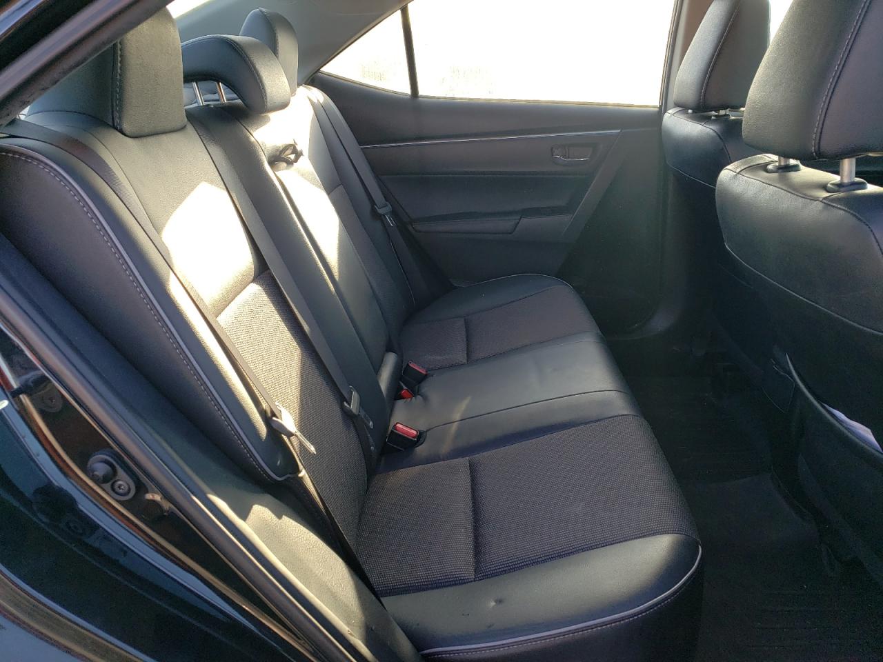 2015 Toyota Corolla - Image 10