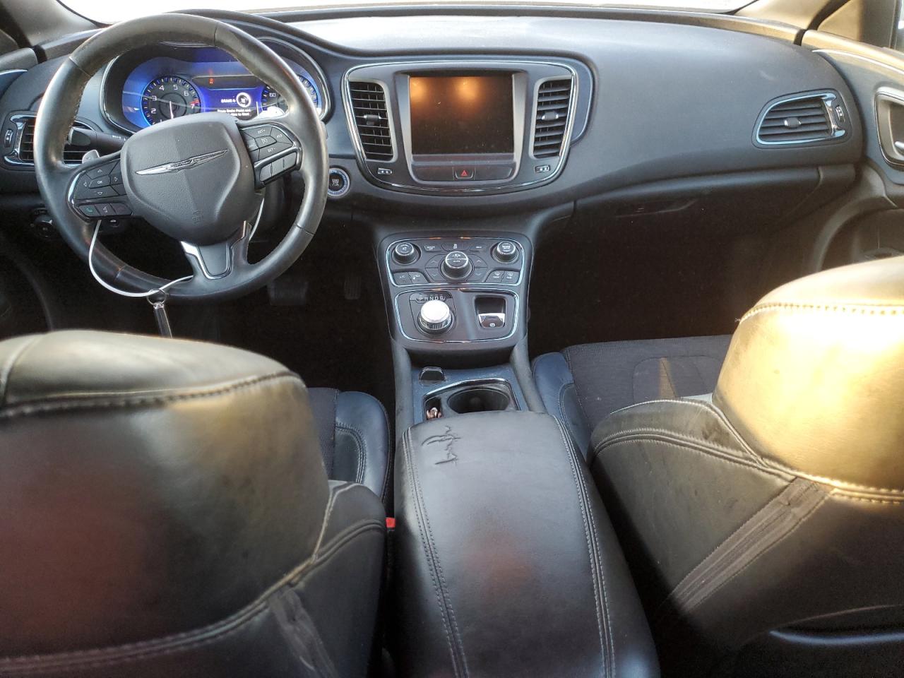 2015 Chrysler 200 - Image 8