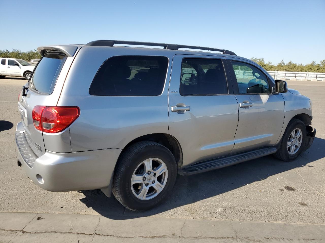 VIN 5TDZY5G12DS045701 2013 TOYOTA SEQUOIA no.3