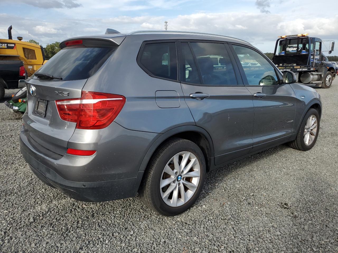 VIN 5UXWX9C57F0D59115 2015 BMW X3 no.3