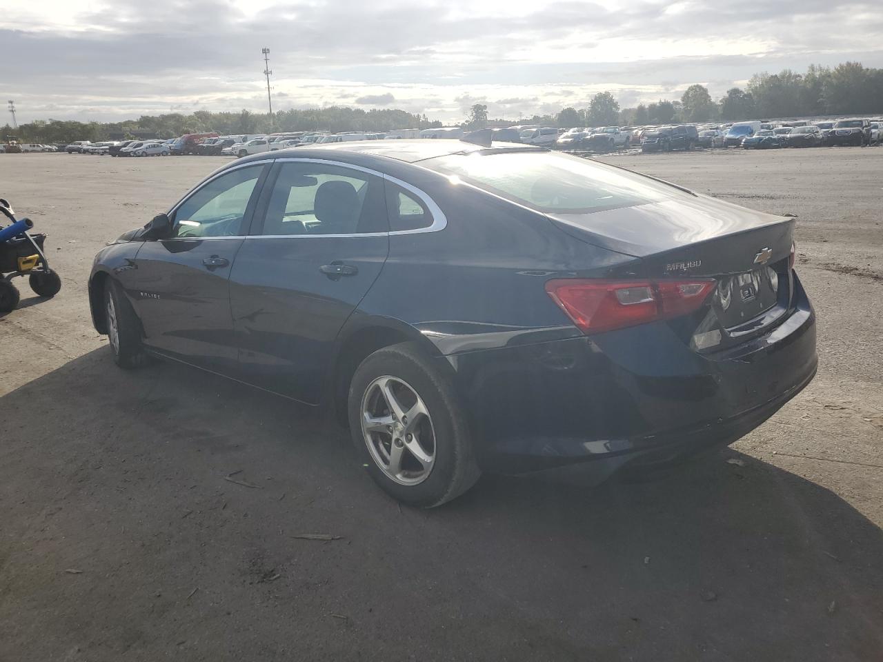 1G1ZB5ST7HF226821 2017 CHEVROLET MALIBU - Image 2