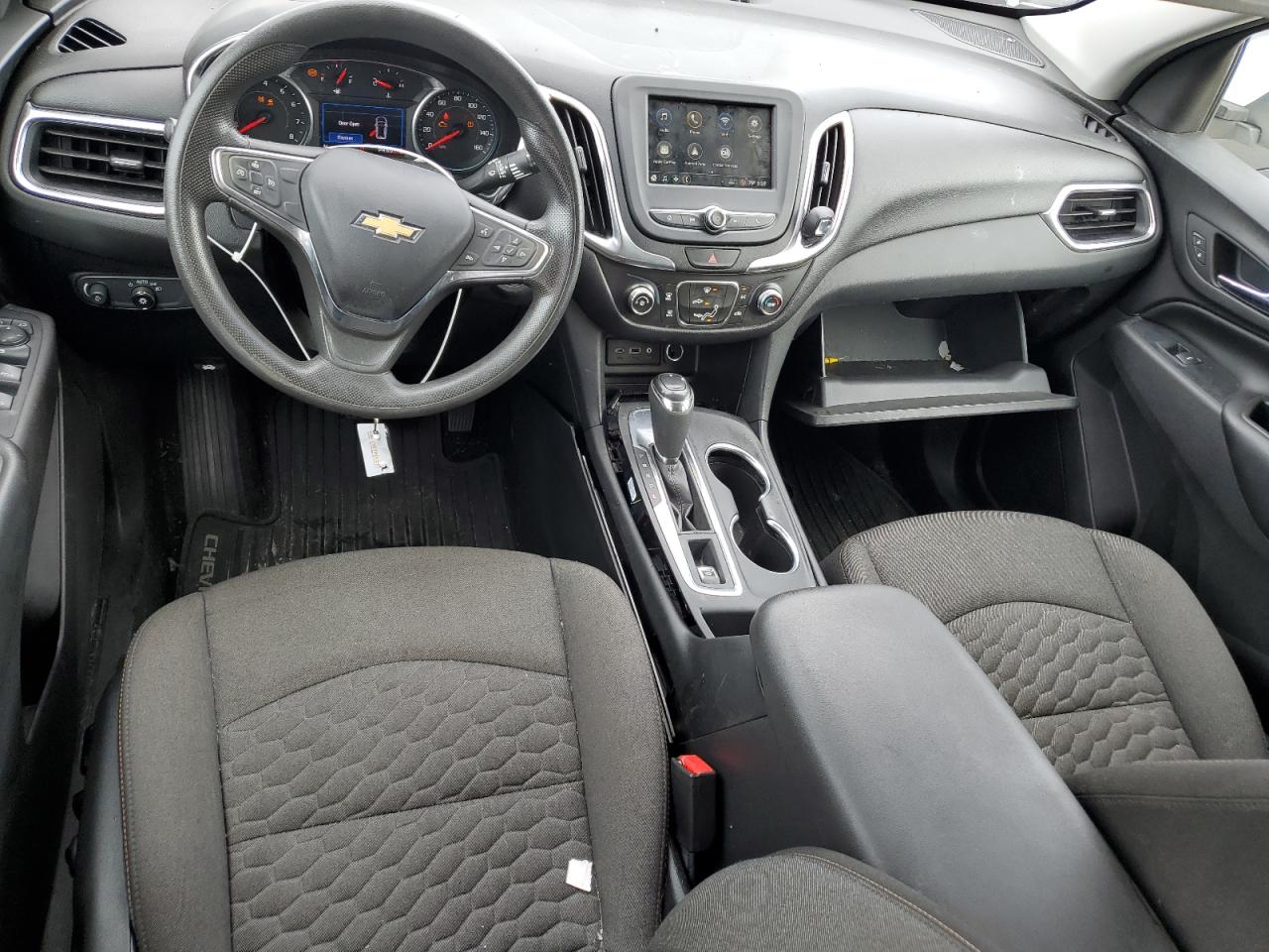 3GNAXKEV0KL300439 2019 Chevrolet Equinox Lt