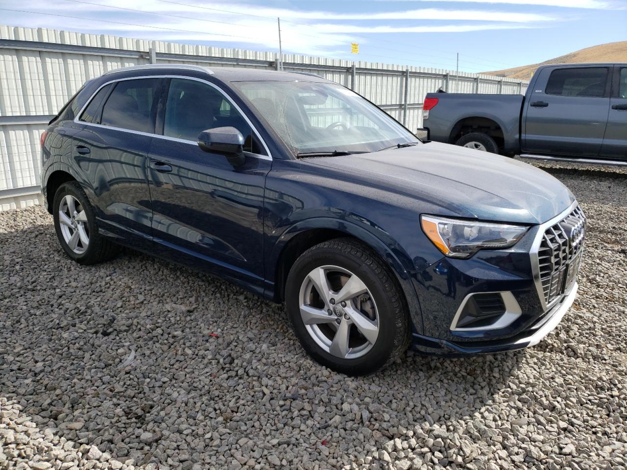 VIN WA1AECF33L1102054 2020 AUDI Q3 no.4