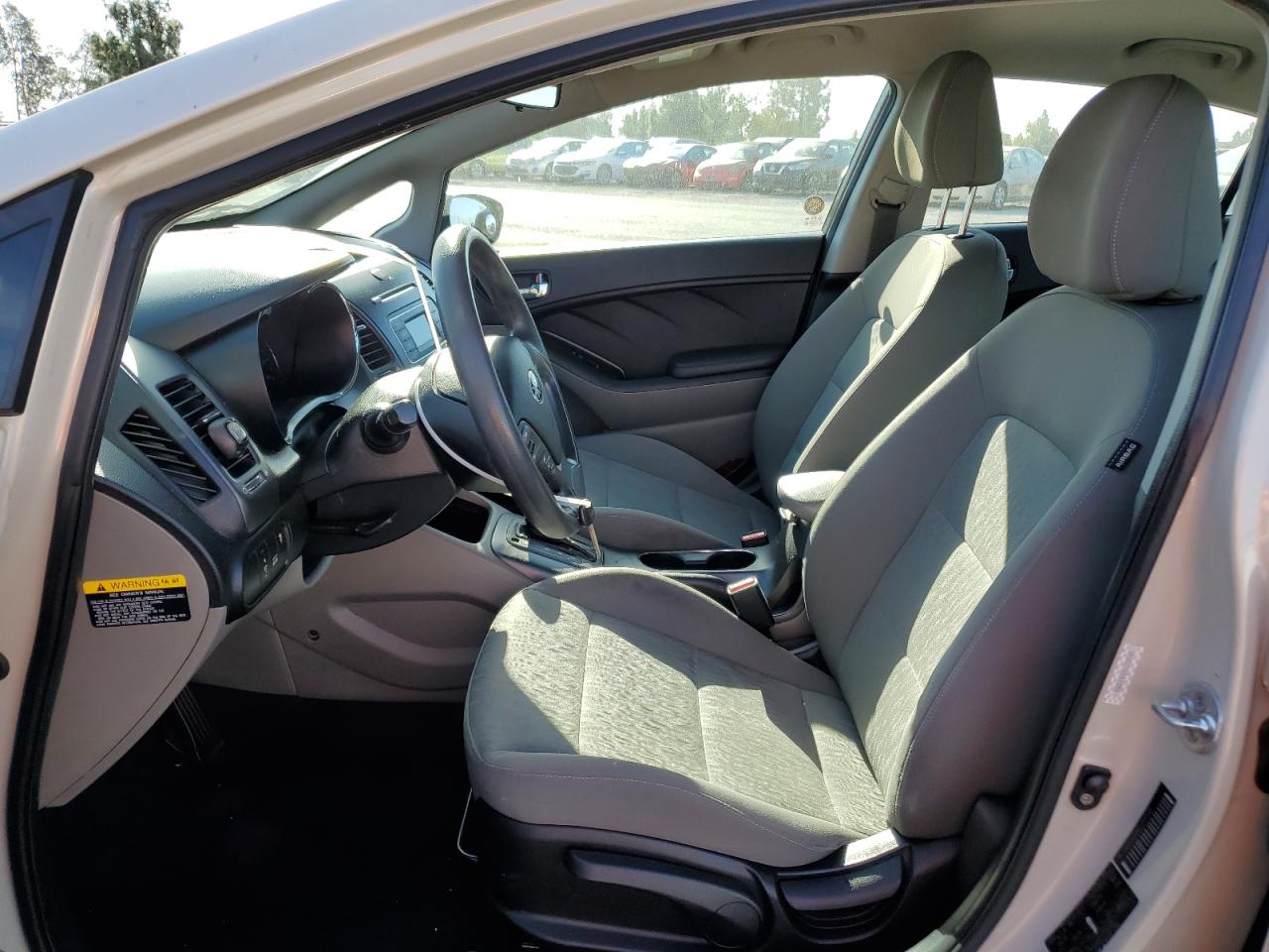 2014 Kia Forte - Image 7