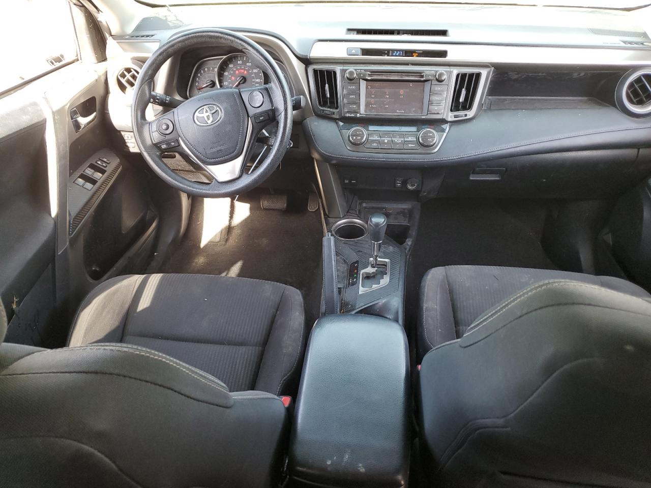 2015 Toyota RAV 4 - Image 8