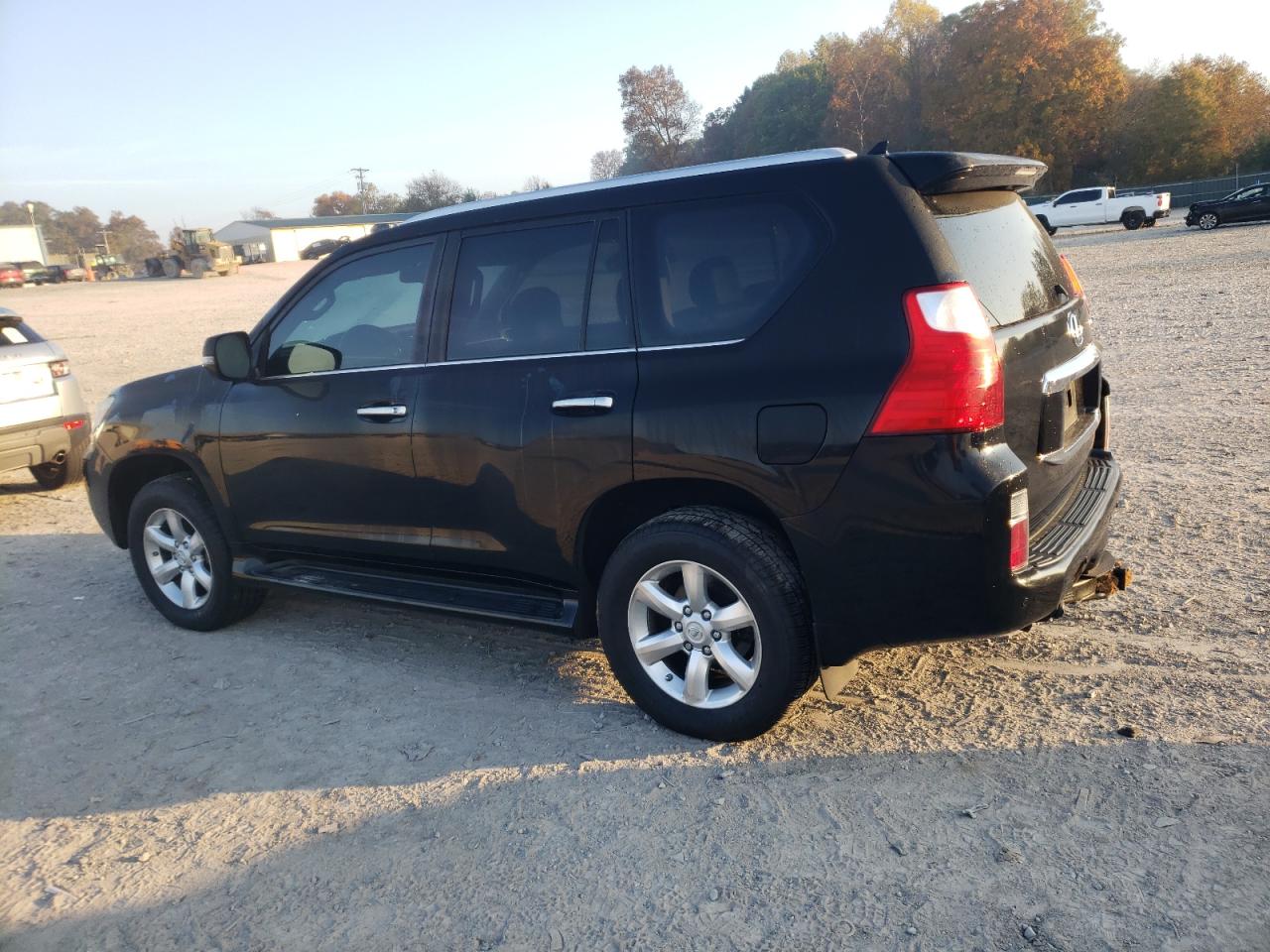 2011 Lexus GX - Image 2