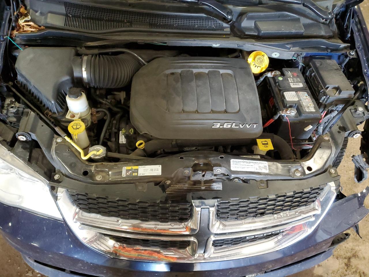 2015 Dodge Caravan - Image 12