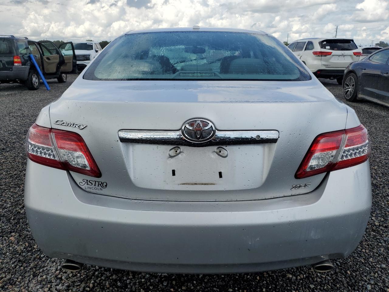 4T1BK3EK5BU625449 2011 Toyota Camry Se