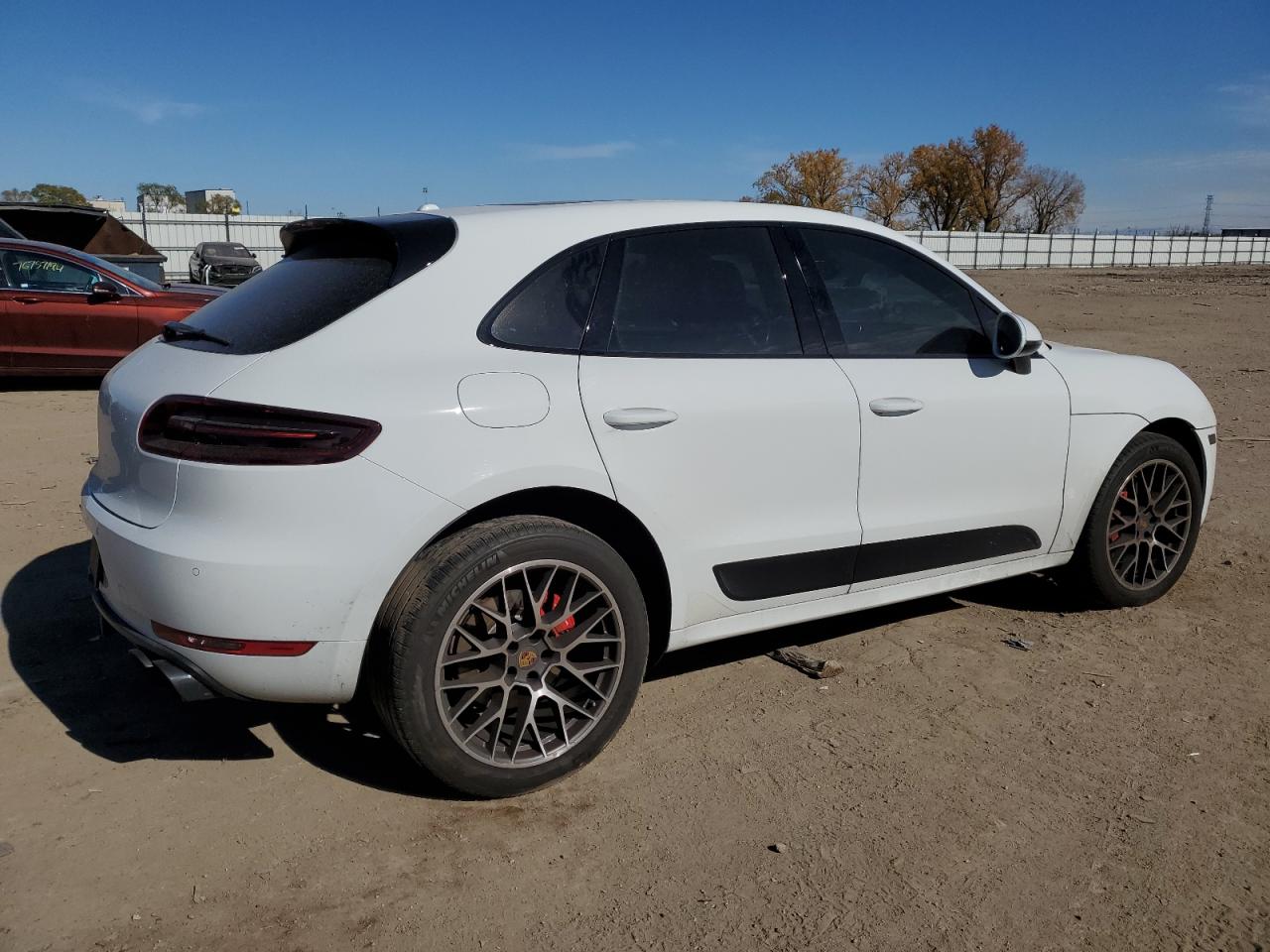 2017 Porsche Macan - Image 3