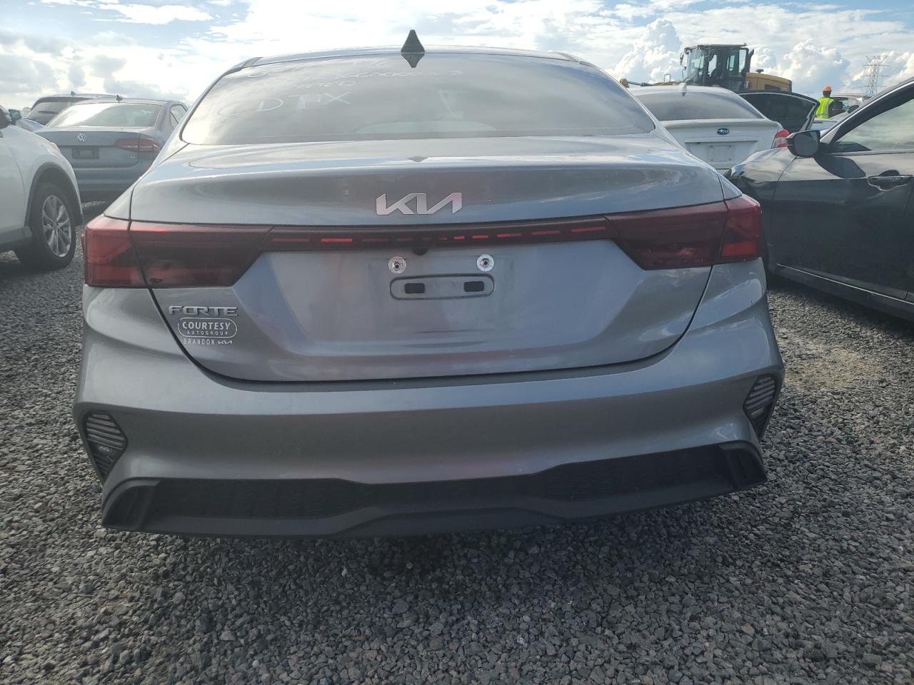 3KPF24AD0PE568117 2023 Kia Forte Lx