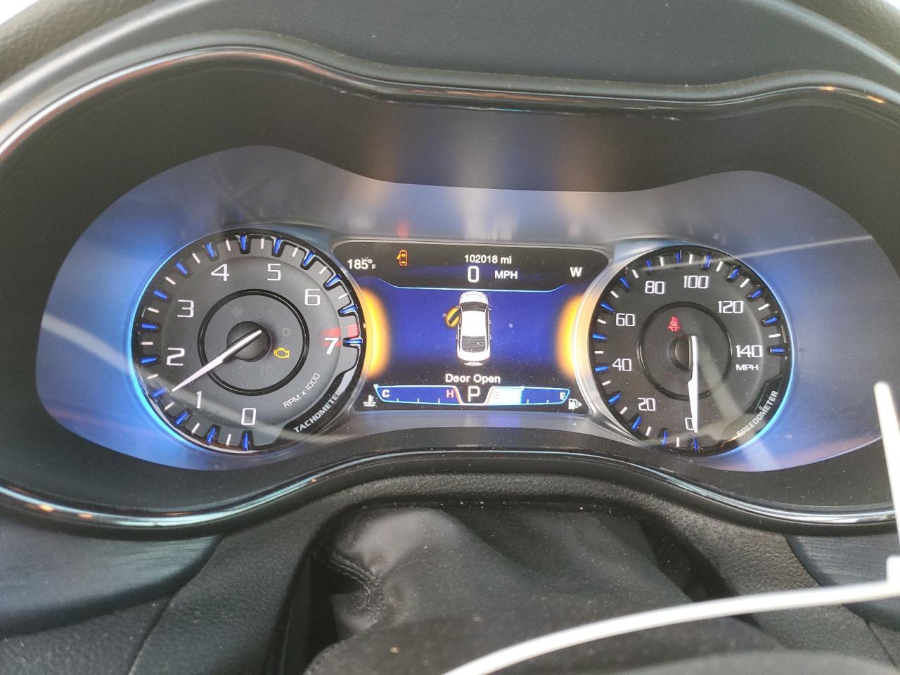 2015 Chrysler 200 - Image 9