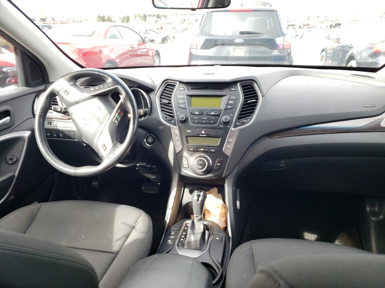 2016 Hyundai Santa Fe - Image 8