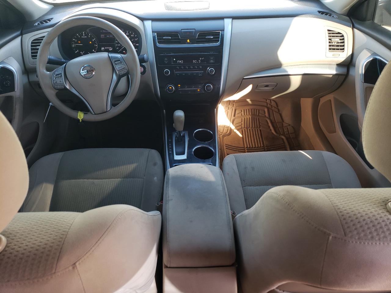 1N4AL3AP1EN215931 2014 Nissan Altima 2.5