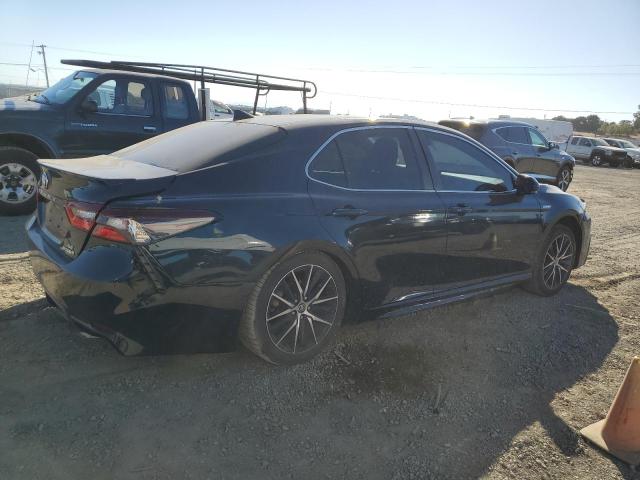 4T1S31AK3MU548249 Toyota Camry SE 3