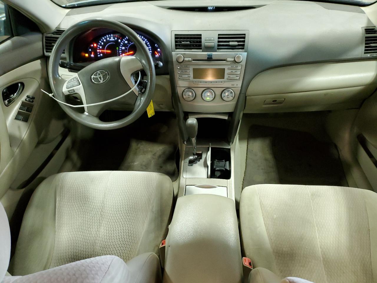 2011 Toyota Camry - Image 8