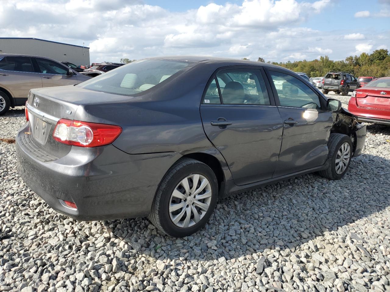 VIN 5YFBU4EE7DP137697 2013 TOYOTA COROLLA no.3