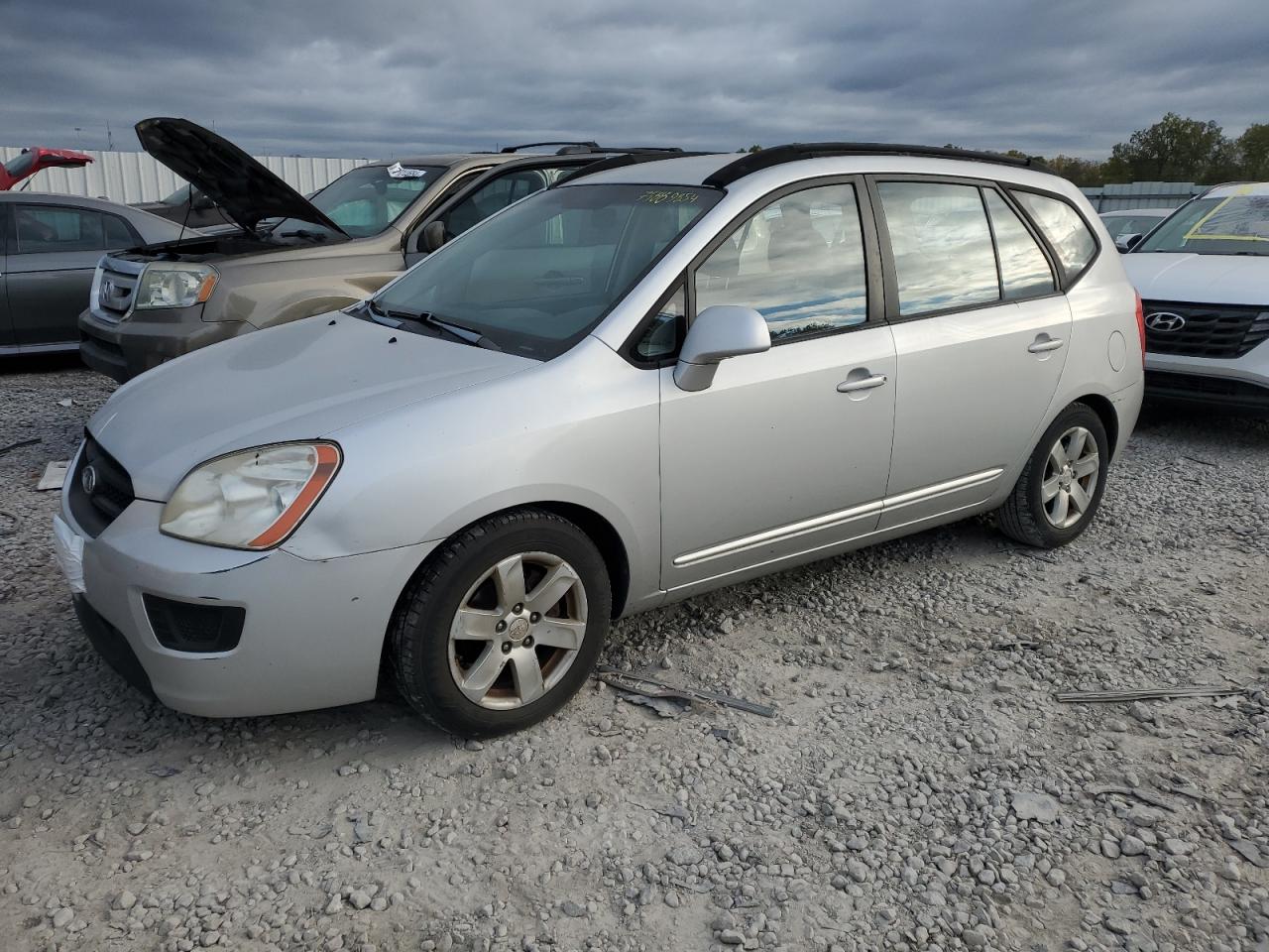 2008 Kia Rondo Lx