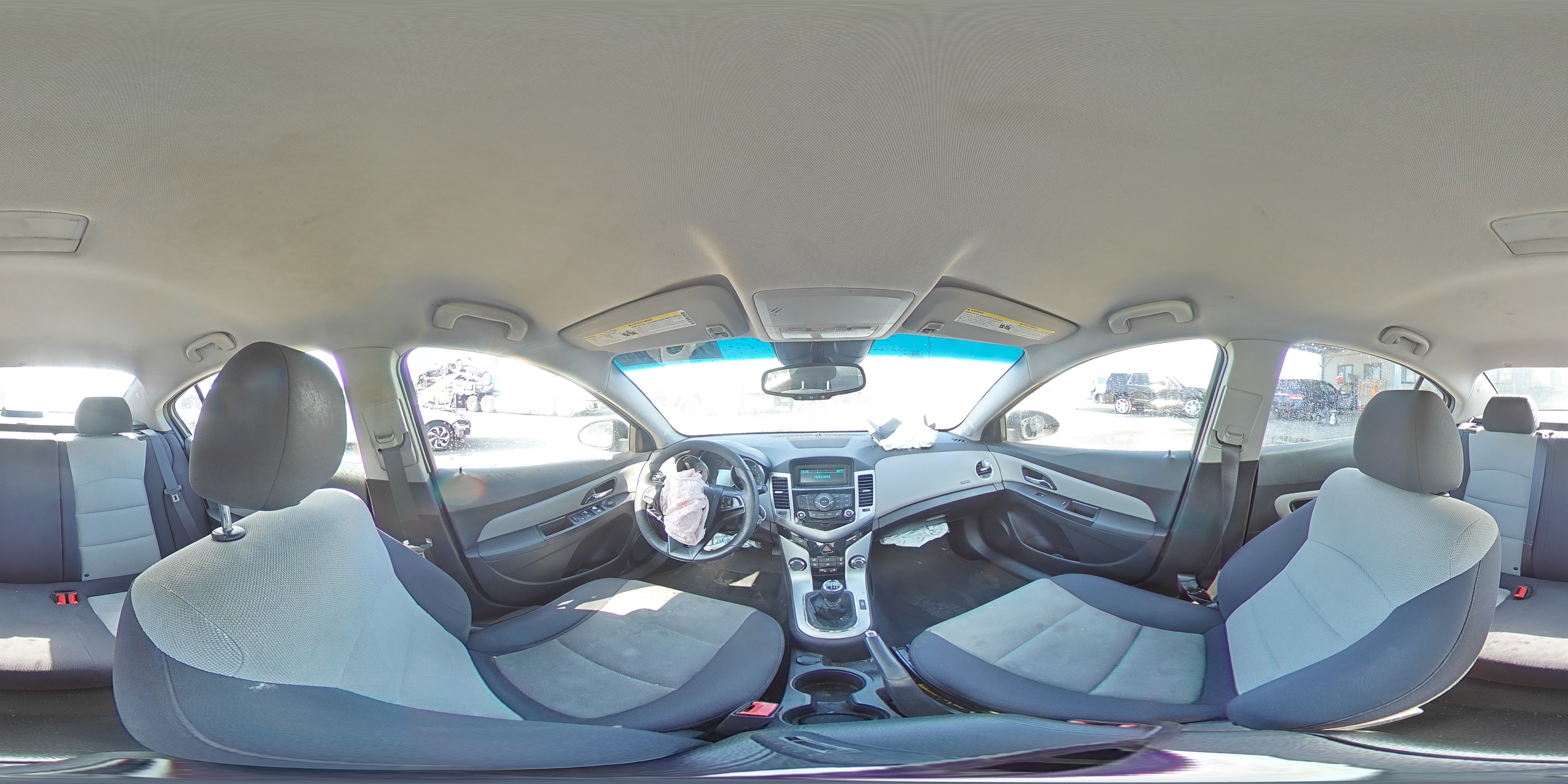2015 Chevrolet Cruze - Image 13