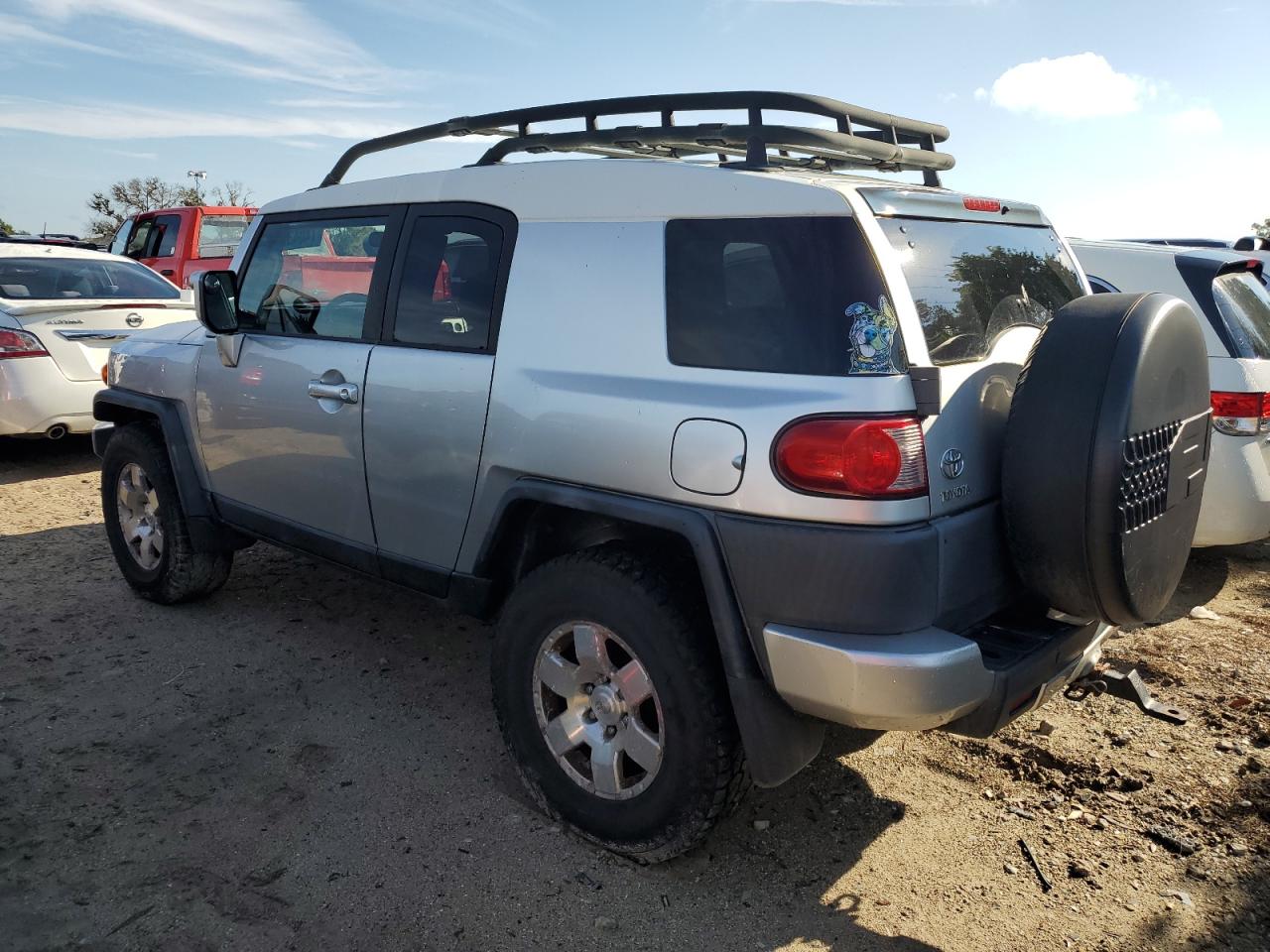 2007 Toyota FJ Cruiser - Image 2