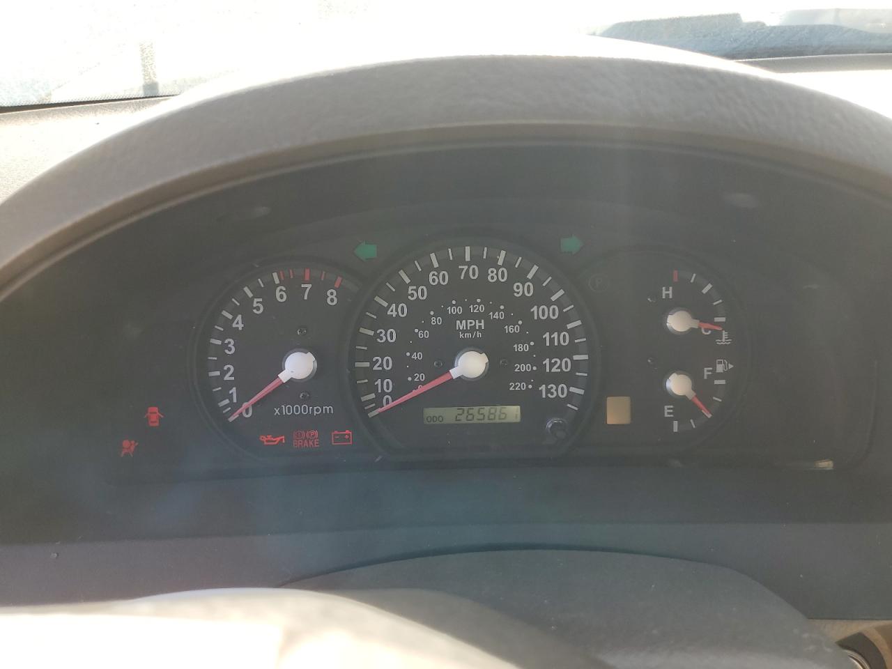 2005 Kia Sorento - Image 9