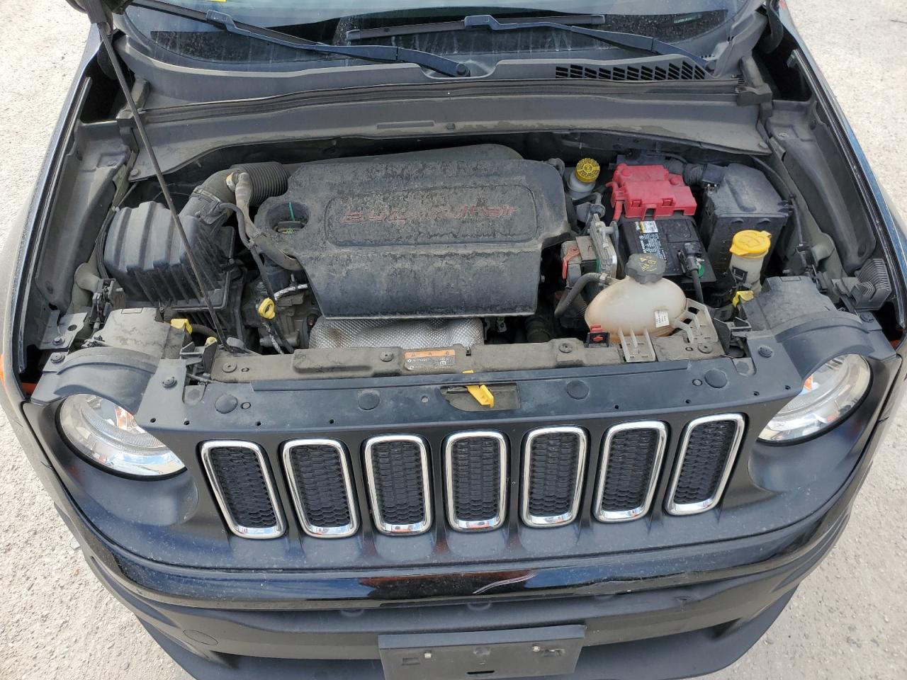 ZACCJABB1JPJ12281 2018 Jeep Renegade Latitude