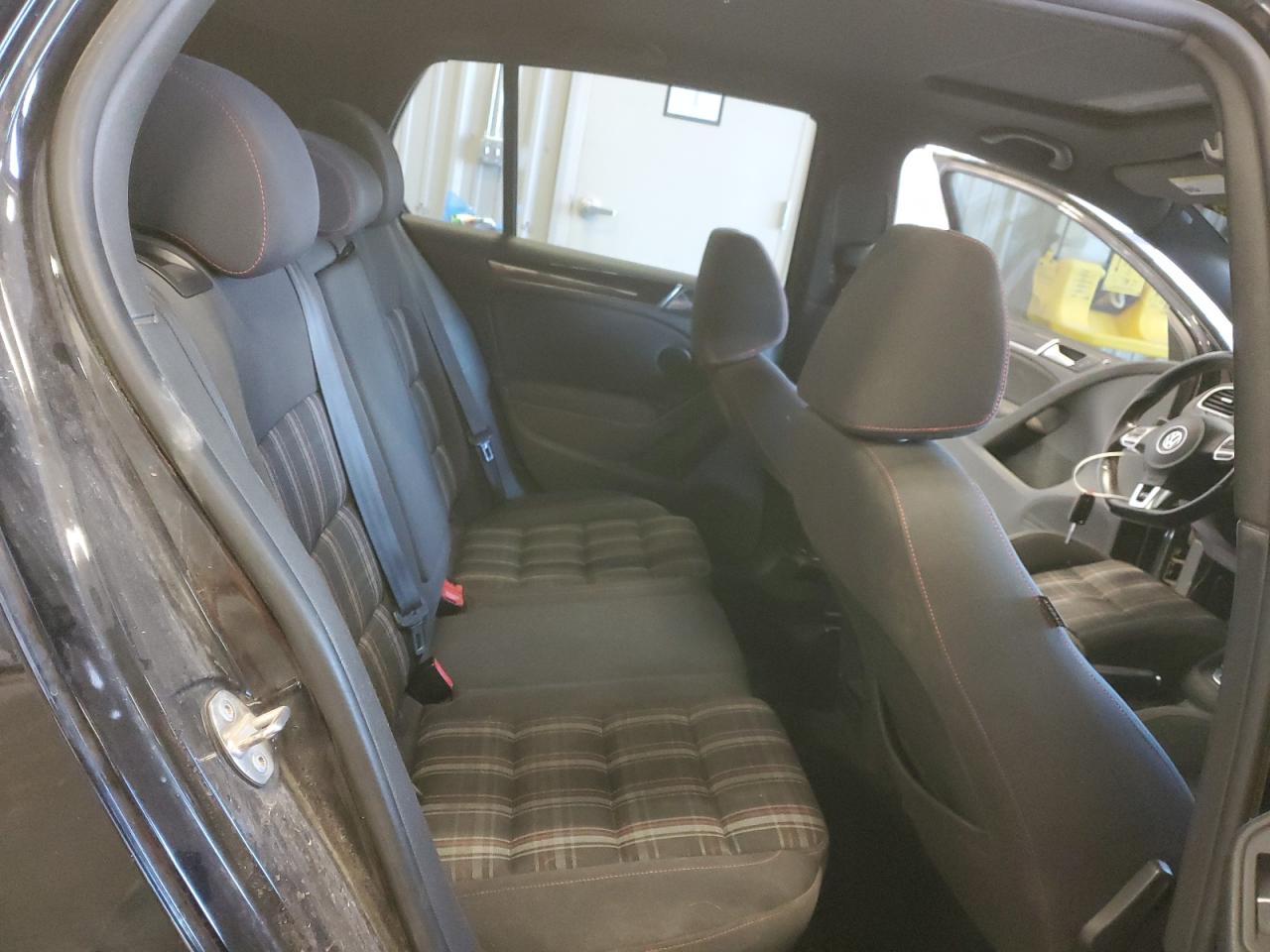 2013 Volkswagen Gti VIN: WVWHD7AJ9DW084622 Lot: 75040554