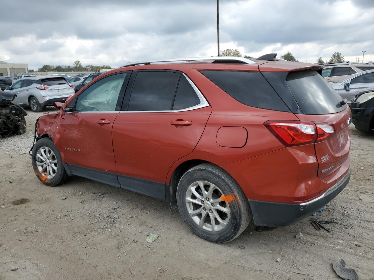 VIN 2GNAXKEV8L6177625 2020 CHEVROLET EQUINOX no.2