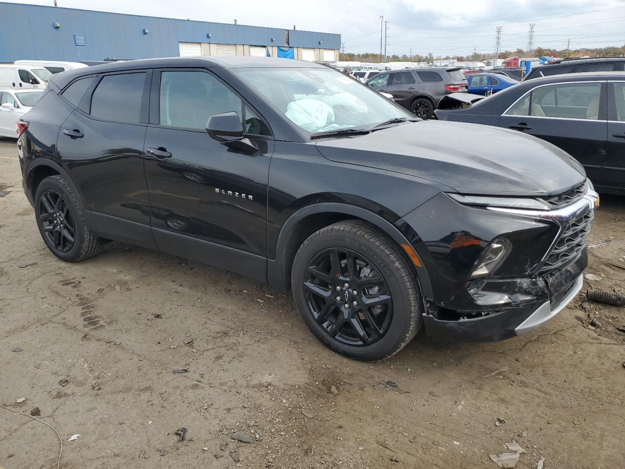 2023 Chevrolet Blazer - Image 4