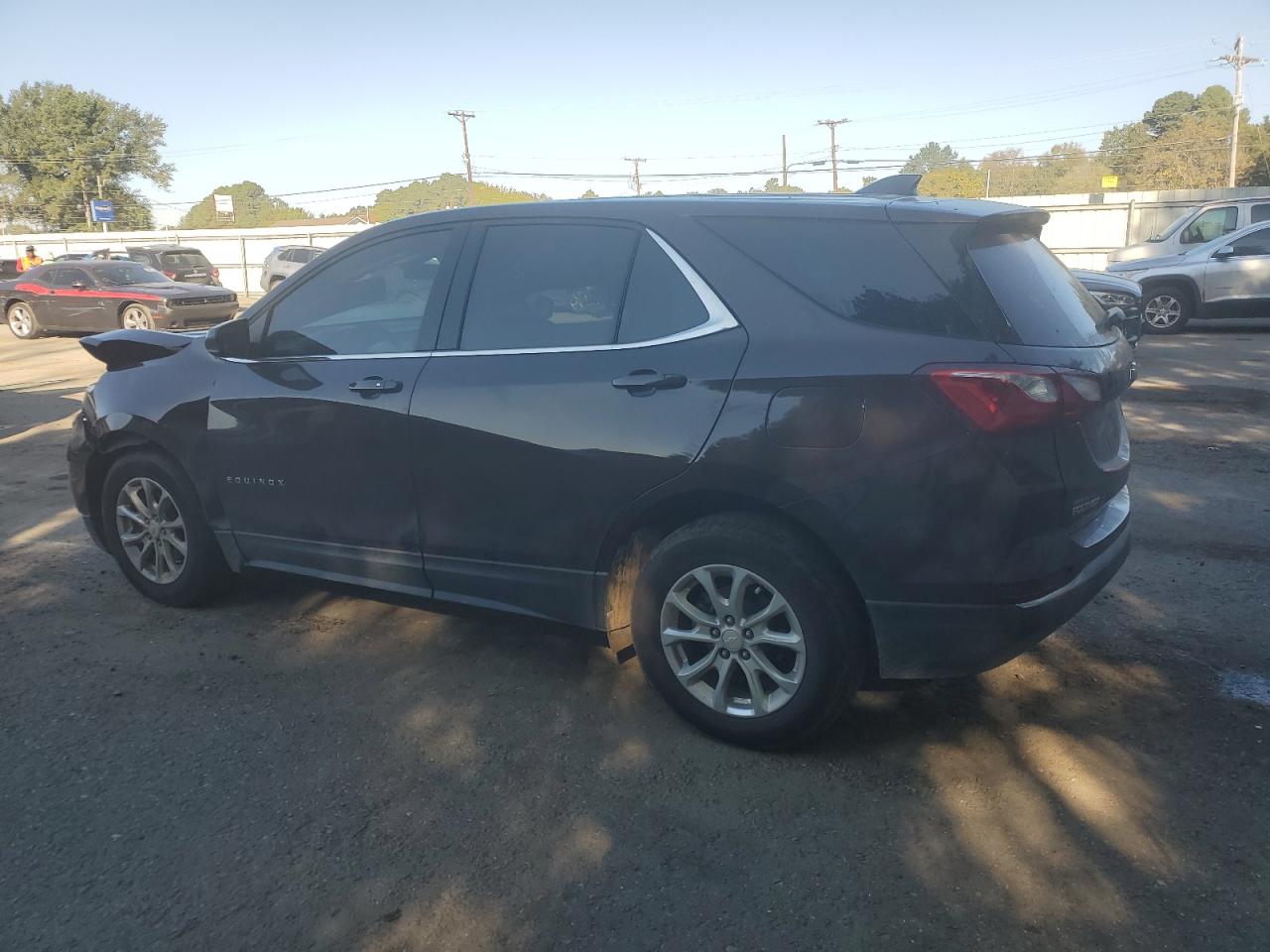 2020 Chevrolet Equinox - Image 2
