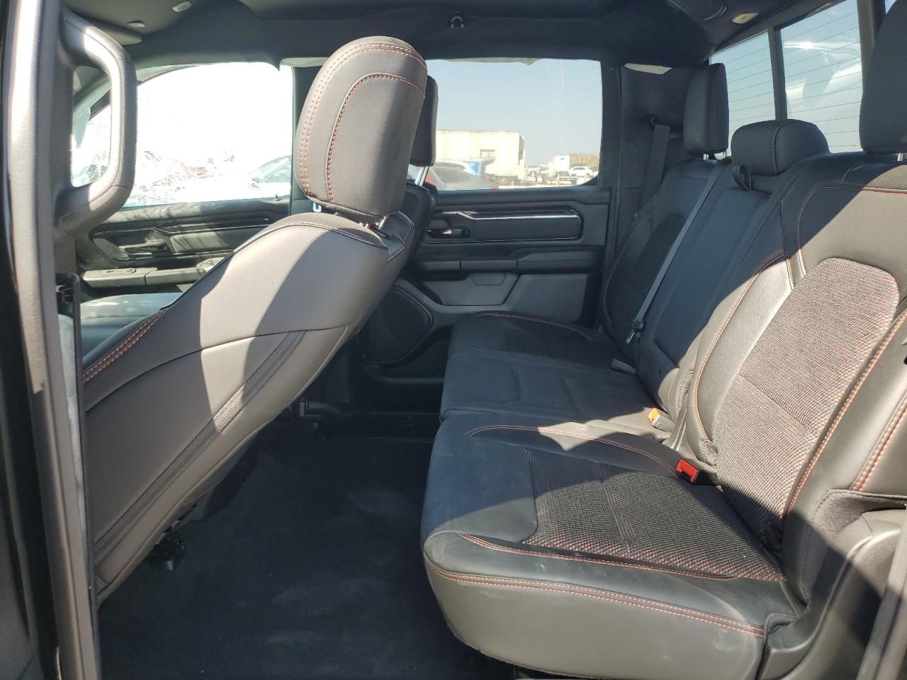 2022 RAM 1500 - Image 10