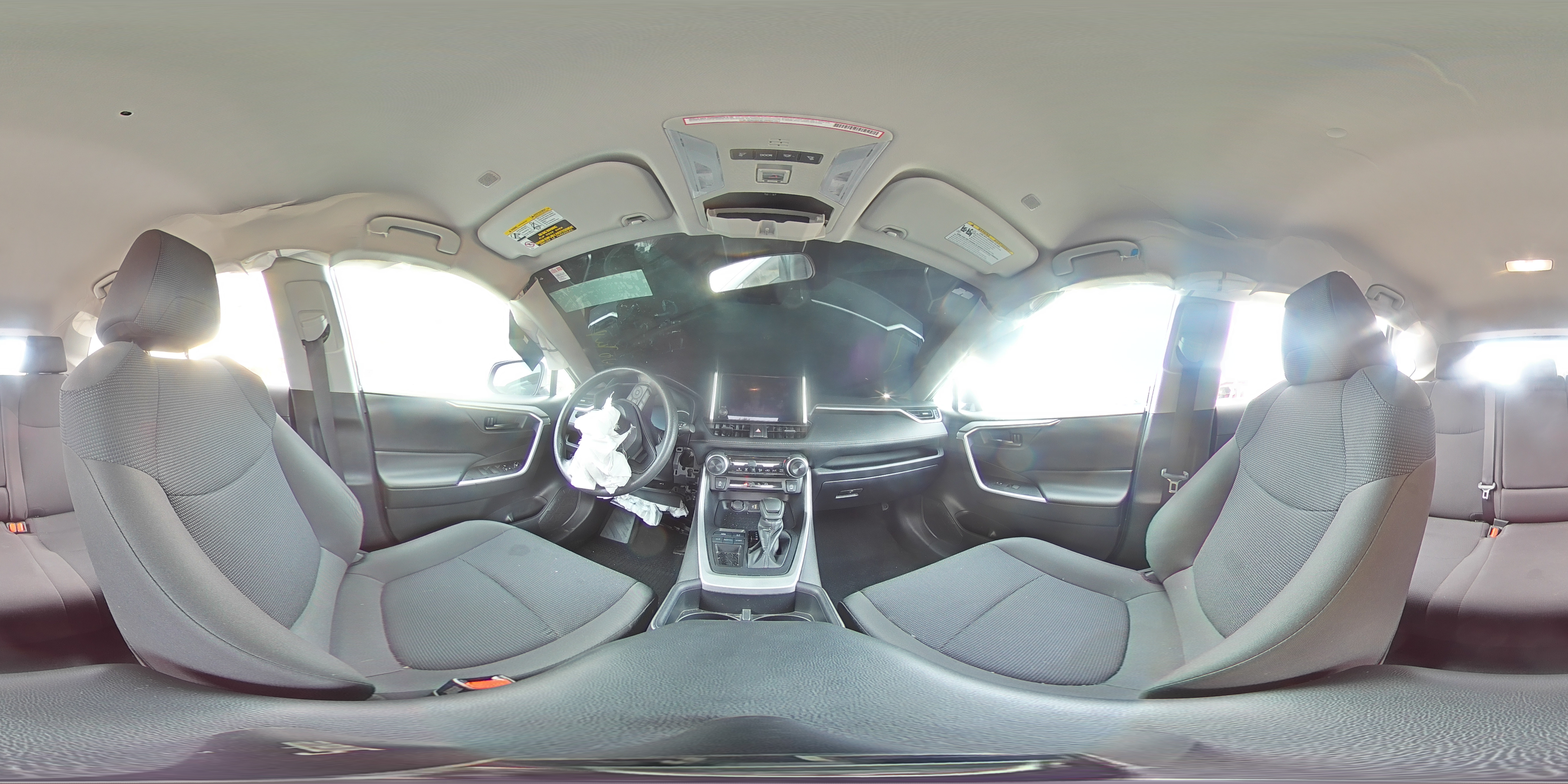 2024 Toyota RAV 4 - Image 13