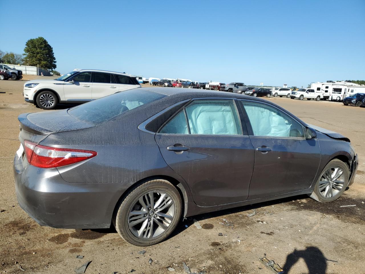 VIN 4T1BF1FK2HU398592 2017 TOYOTA CAMRY no.3