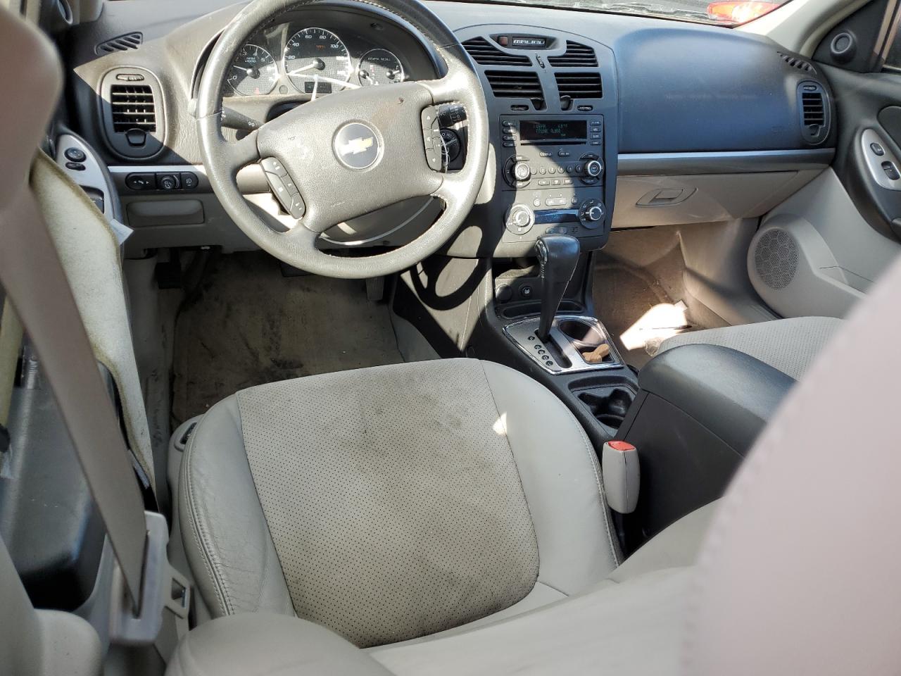 2006 Chevrolet Malibu - Image 8