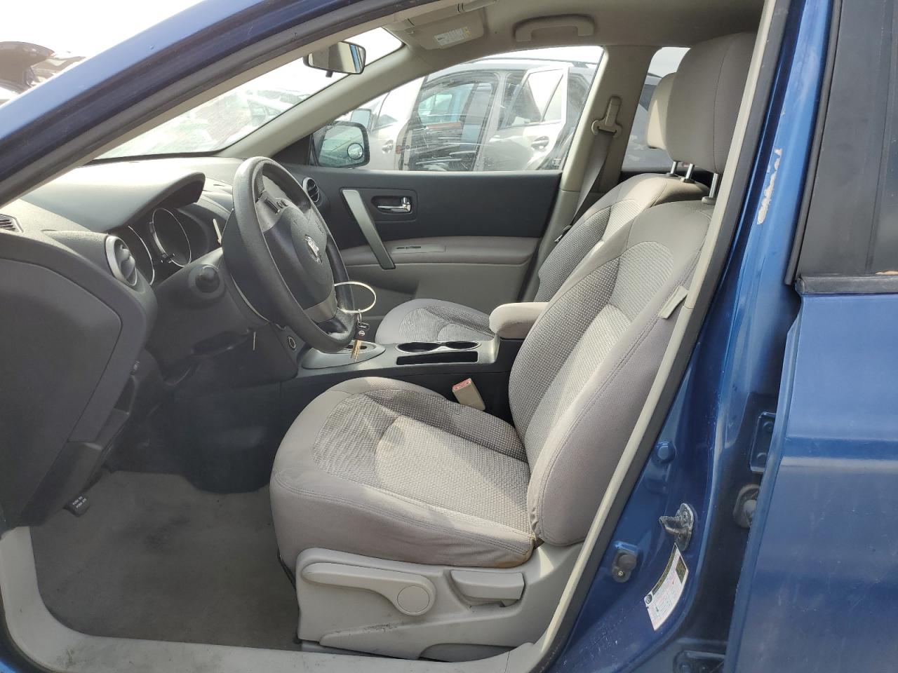 2010 Nissan Rogue - Image 7