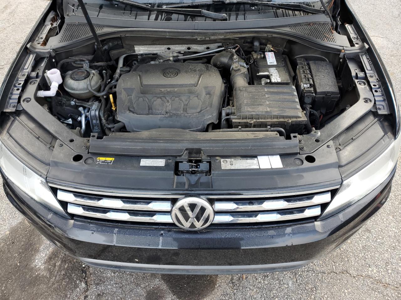 3VV3B7AX5JM117049 2018 Volkswagen Tiguan Se