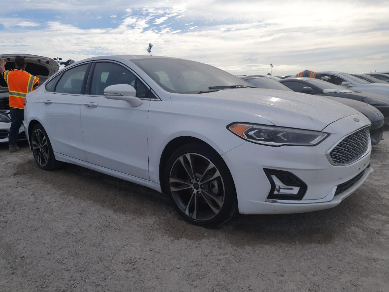 2020 Ford Fusion - Image 4