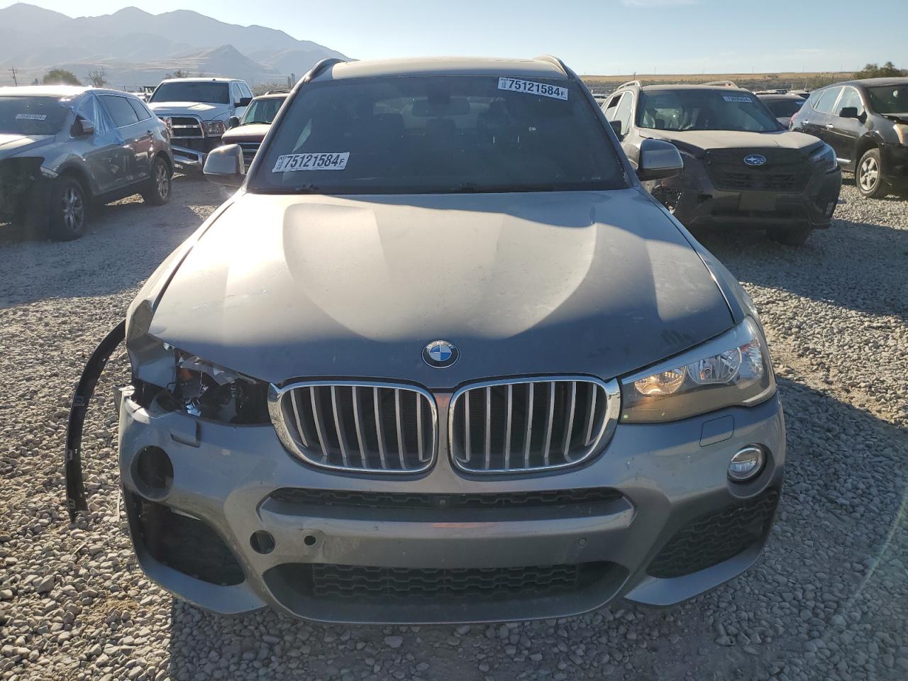 VIN 5UXWX9C30H0W75714 2017 BMW X3 no.5