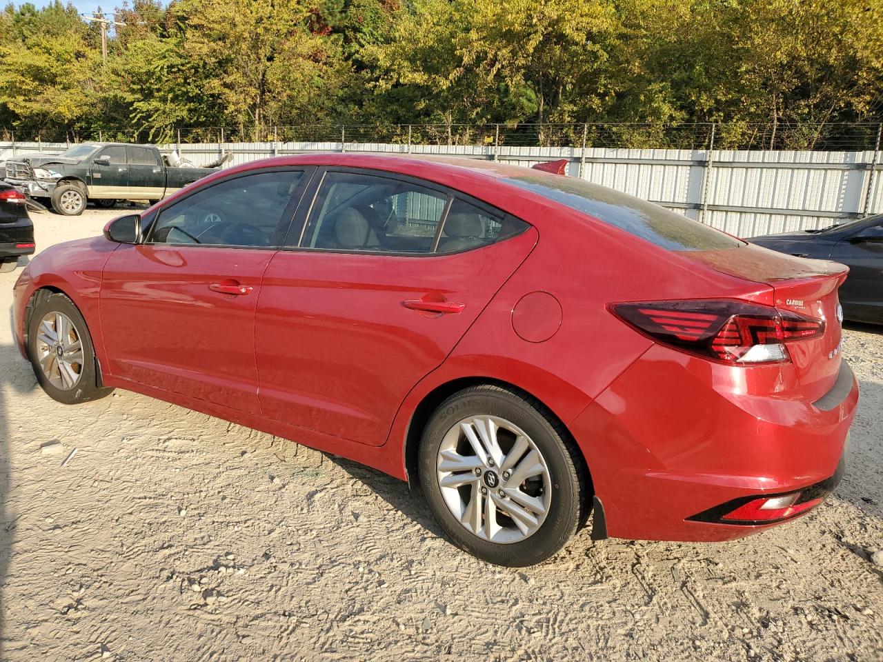 2020 Hyundai Elantra - Image 2